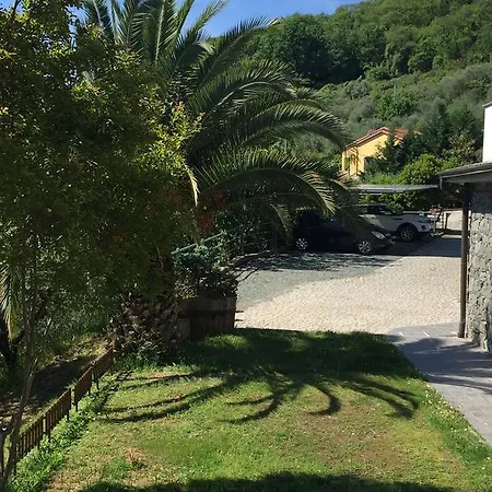 Giardino Sul Golfo لا سبيتسْيا